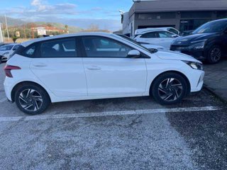 HYUNDAI i20 1.2 MPI MT ConnectLine 2