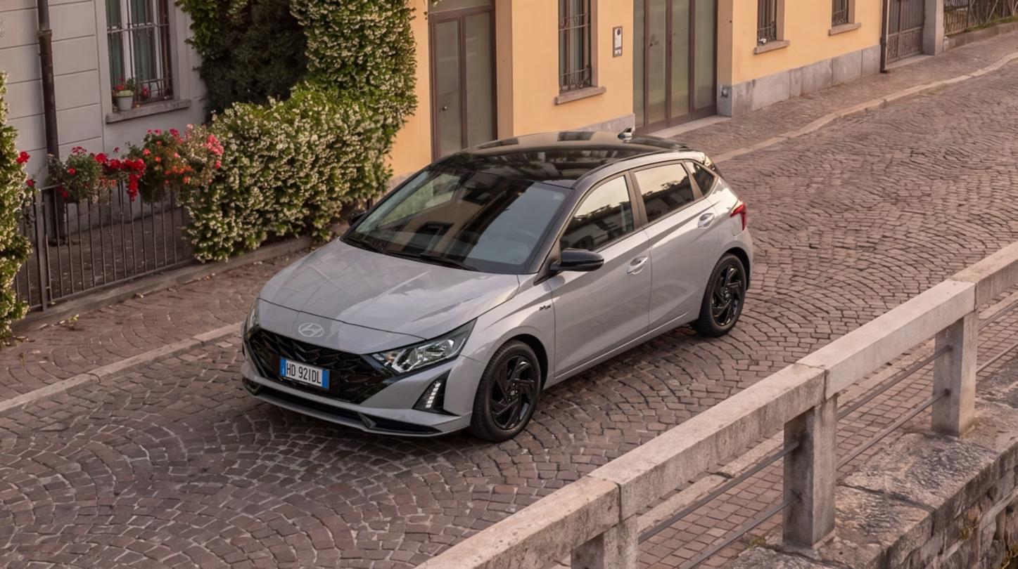 CAROUSEL I20 FULL CAR V3 16X9 (1)
